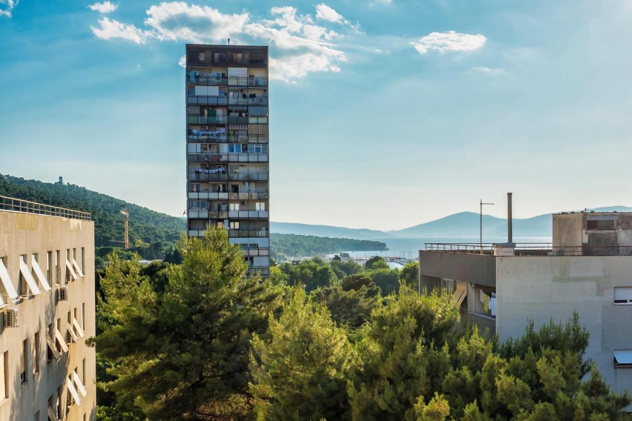 3-Bedroom Sea View Apartment - Balcony, Elevator - Spinut, Split Сплит Екстериор снимка